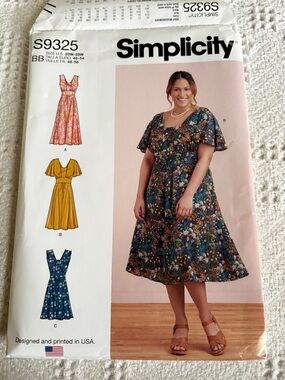Simplicity Pattern S9325 BB for Women’s Dress